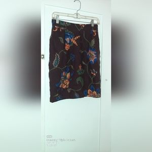 Floral pattern RED WINE COLOR Linen skirt women's Size 8  made in ITALY🇮🇹